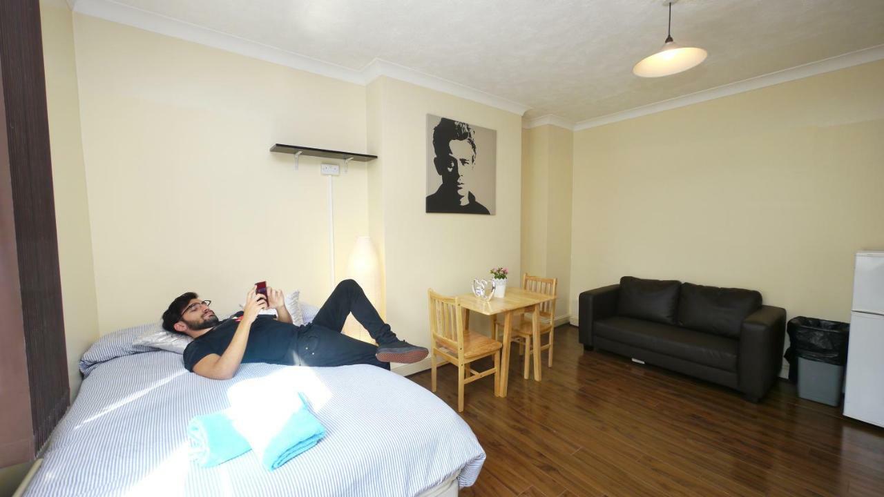 Accommodation London Exterior photo